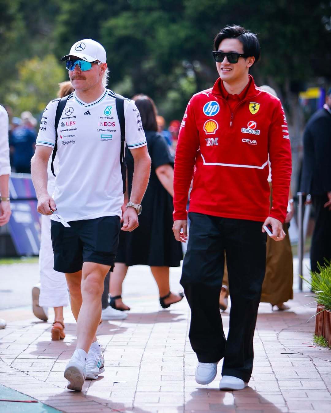 梅赛德斯力克红牛车队,周冠宇带队取胜 梅赛德斯力克红牛车队,周冠宇带队取胜