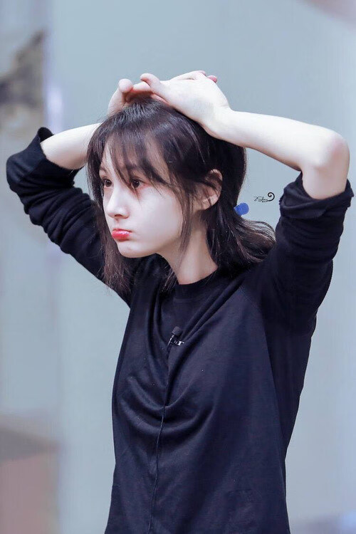 谁还嘲笑蒂亚戈是美丽足球最后的残像？他用一场大师级的节奏盛宴让巴黎沉默